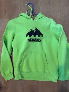 Stüssy Neon Green Pullover Hoodie with Graphic Logo size Small.